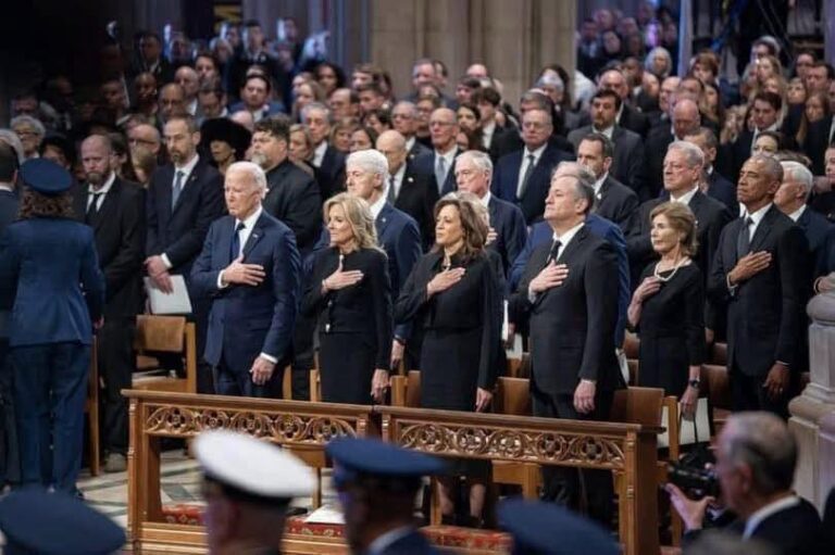 Kamala Harris Shares Photo Of Carter Funeral, Sparks Outrage After People Notice Small Detail.