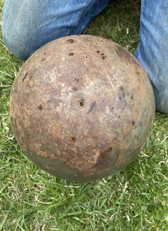 Discovered: The Huge Mystery Object Found in the Creek That Baffles Everyone!